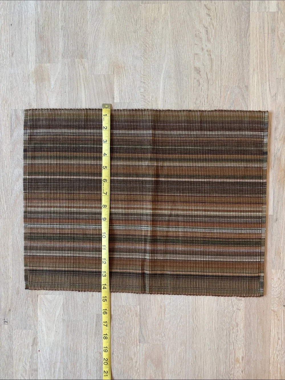 NIP Placemats Crate & Barrel | Set of 6 | Pattern: Kaleidoscope | Khaki